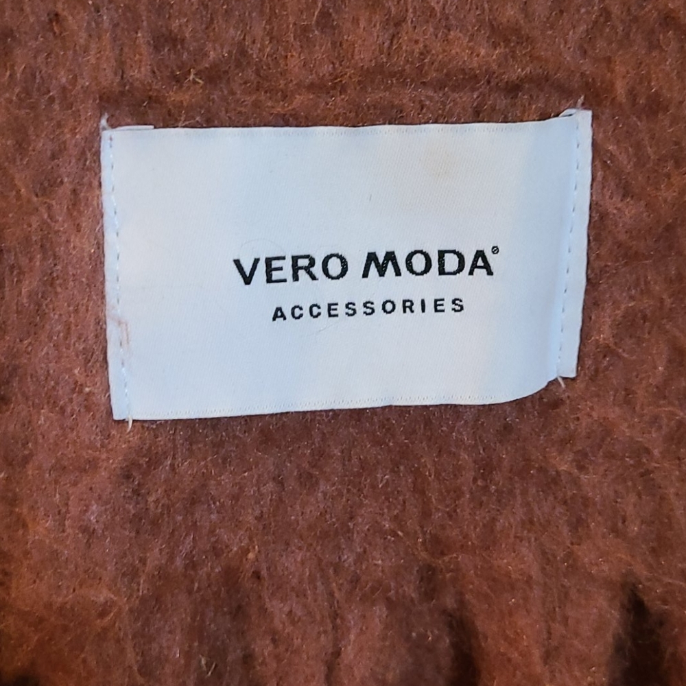 Vera moda scarf